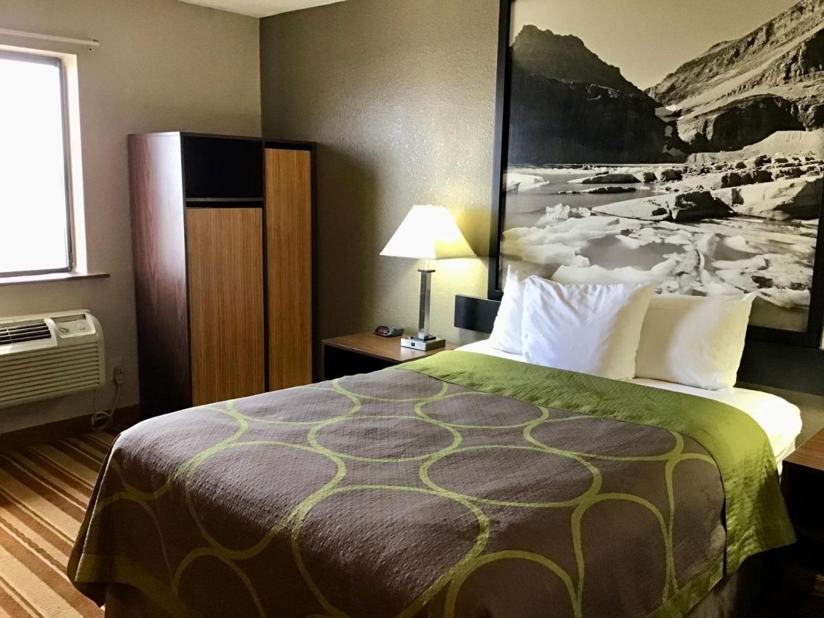 Super 8 By Wyndham 3*